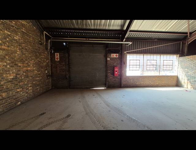 344M² FACTORY TO LET IN ANDERBOLT